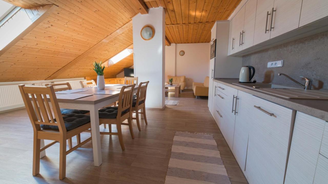 Apartmany U Sjezdovky ควิลดา ภายนอก รูปภาพ