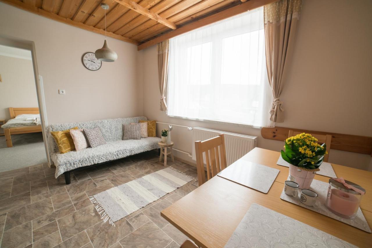 Apartmany U Sjezdovky ควิลดา ภายนอก รูปภาพ